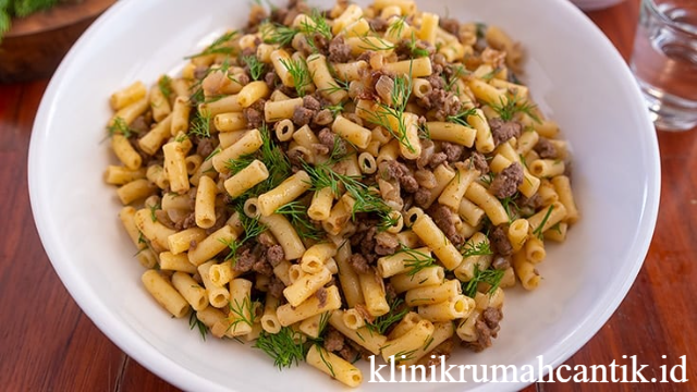 Makarony po-flotsky: Pasta Rusia ala Pelaut yang Sederhana